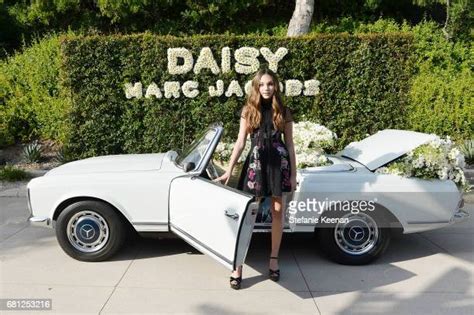 Marc Jacobs Fragrances And Kaia Gerber Celebrate Daisy Photos And