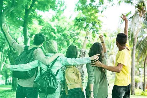 9 Citizen Engagement Examples To Inspire Your Strategy - iBabs 