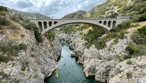 Vall E De L H Rault Geoffroy Veith Des Visiteurs Viennent