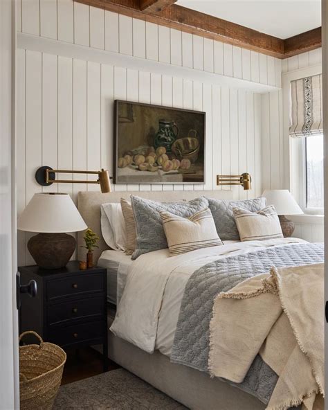 26 Shiplap Bedroom Wall Ideas That Will Add Character