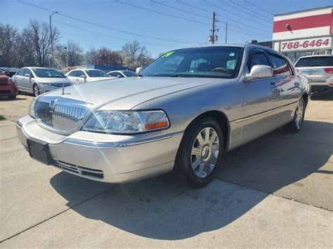 Used 2004 Lincoln Town Car Ultimate For Sale With Photos Cargurus