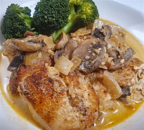 Low Sodium Saucy Mushroom Garlic Chicken - Tasty, Healthy Heart Recipes