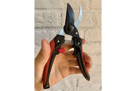 Секатор с тефлоновым лезвием для обрезки веток. L=182 мм SAMURAI IPS ...