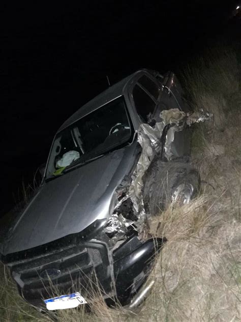 Un Motociclista Choc Contra Una Pick Up En Ruta Y Pese Al Esfuerzo