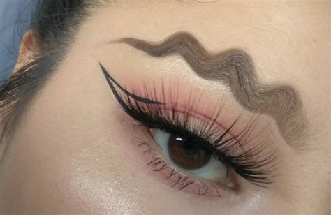 Wave Brows Trend Crazy Eyebrow Trends