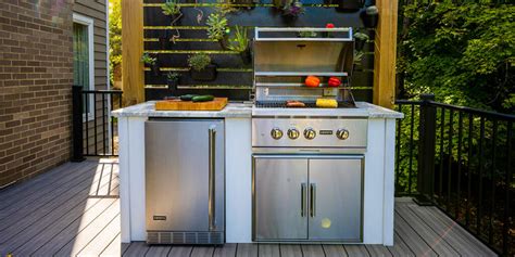 Outdoor Kitchen Grill: In-Depth Review of 4 Brands, & Your Best Choice