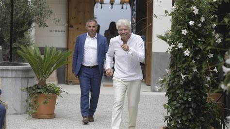 Richard Branson En Mallorca La Fortuna De Richard Branson Se Tambalea