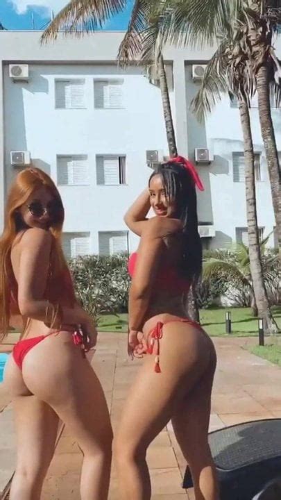 Familia Safada Duas Gostosas Brazilian Beach Beach Porn Xhamster