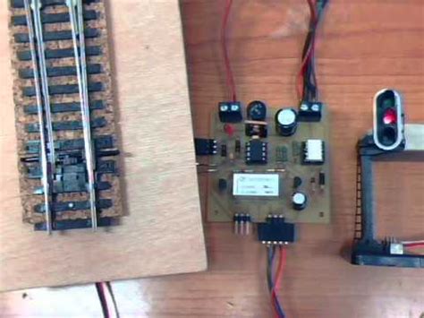 Controle Du Coeur D Aiguillage Signal 2 Feux Par Micro Servo Et