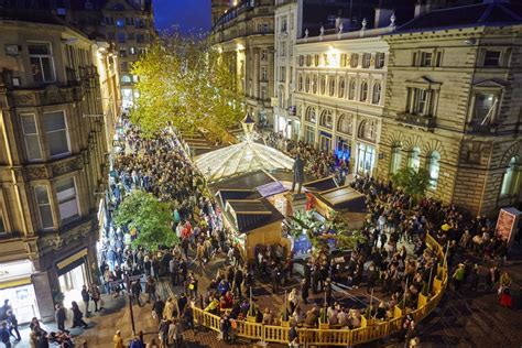 Manchester Christmas Market 2023 - Dates, hotels, things to do,... - Europe's Best Destinations