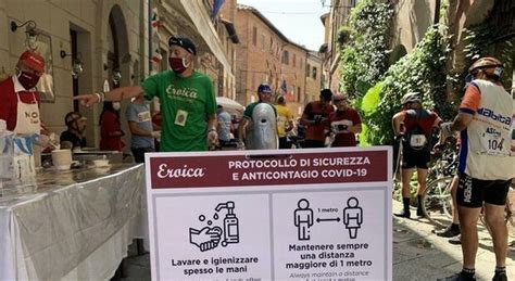 Eroica 2020 A Montalcino La Ciclostorica Vince La Sfida Della Ripartenza