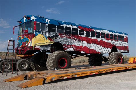 Freedom Bus | Monster Trucks Wiki | FANDOM powered by Wikia