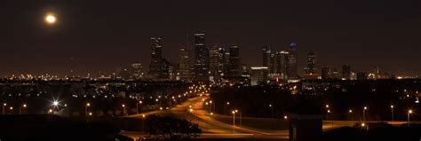 Houston Skyline Desktop Wallpaper - WallpaperSafari