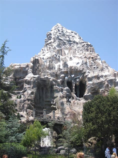 Matterhorn Bobsleds At Disneyland Tips From The Disney Divas And Devos