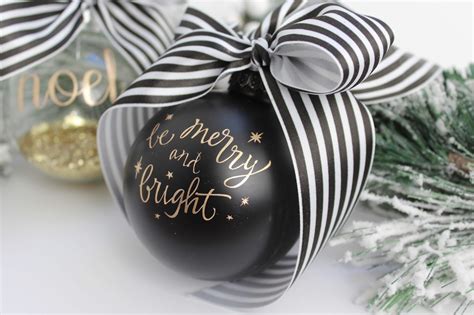 Creating Easy Christmas Ornaments With Cricut Sparkleshinylove