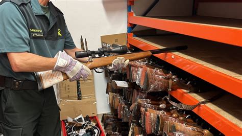 La Guardia Civil Convierte En Chatarra Un Arsenal De 803 Armas