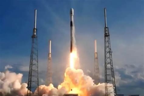 Elon Musk Dan Spacex Berhasil Luncurkan Satria Satelit Terbesar Se