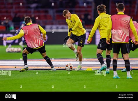 AMSTERDAM NIEDERLANDE 14 DEZEMBER Damian Szymanski AEK Athene