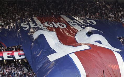 PSG Se Rinde En Homenaje A Sergio Rico Debido A Su Estado De Salud