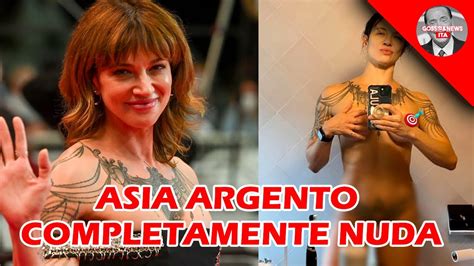 Asia Argento Si Mostra Completamento Nuda Suoi Social Le Sue Foto