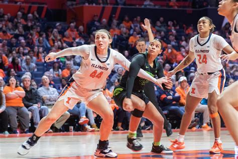 Illinois Womens Basketball Comes Up Short In Ann Arbor Despite Strong