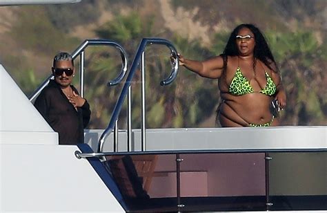 Lizzo Nude Fat Ass Boobs Pics Leaked Porn Video
