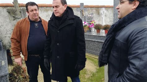 Requejo Se Compromete A Apoyar Econ Micamente El Nuevo Cementerio De