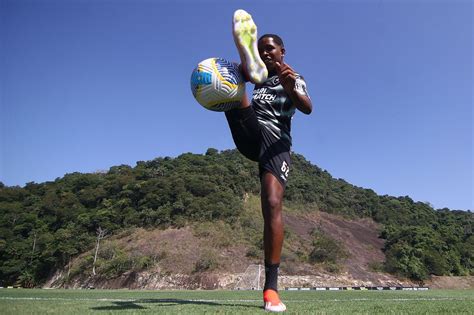 Quem Yarlen E Qual A Multa Rescis Ria Da Nova Joia Do Botafogo