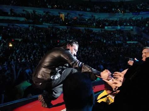 U2 > Gallery > Elevation Tour