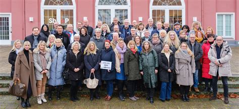 Jubil Um Stadt Oberhausen Dankt Langj Hrigen Besch Ftigten Oberhausen