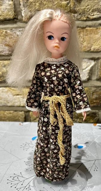 VINTAGE SINDY DOLL 033055X Blonde 30 00 PicClick UK