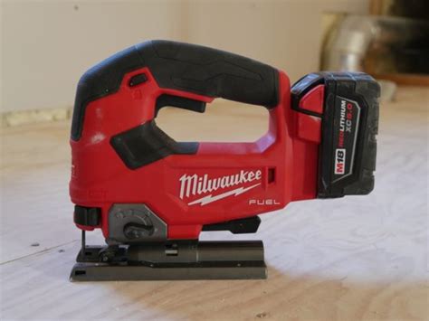 Milwaukee Cordless Jig Saw Review - Tools in Action