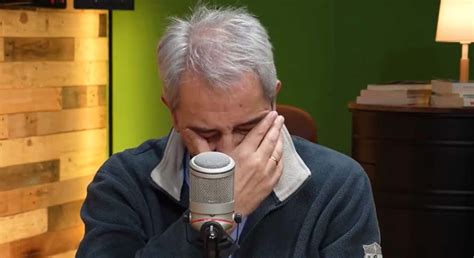 Manolo Lama rompe a llorar recordando su peor momento en televisión