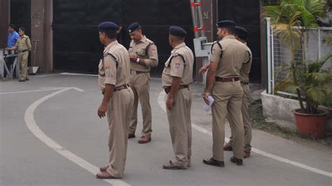 Uttarakhand Police Intervene After Many Muslim Traders Are Told To