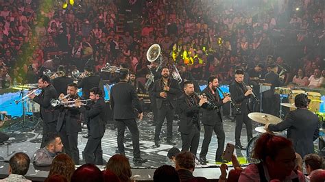 Le Hace Falta Un Beso Banda Ms En Vivo Domo Care Monterrey Mayo