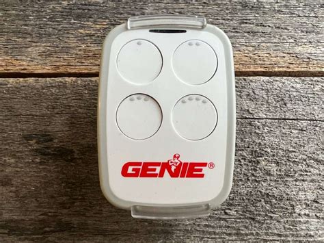 Genie Gu T Bx Universal Button Garage Door Remote Review