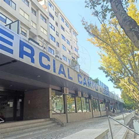 Espaço comercial ou armazém à venda na rua do Campo Alegre s n Campo