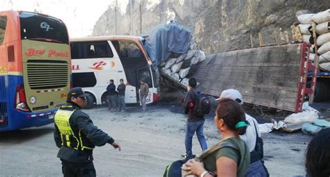 40 Pasajeros Se Salvan De Milagro PERU CORREO