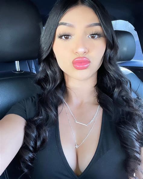 Ayelen Villasenor🇲🇽 | How’s the view?💋 #explorepage #explore | Instagram
