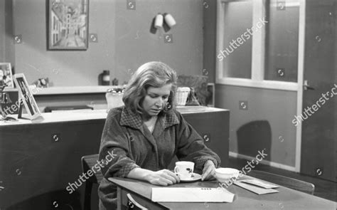 Anne Reid Valerie Barlow Editorial Stock Photo Stock Image Shutterstock