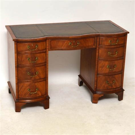 Antique Mahogany Leather Top Desk - Antiques Atlas