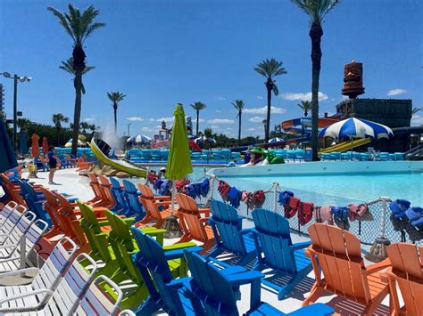 Big Kahunas Water and Adventure Park in Destin | VISIT FLORIDA