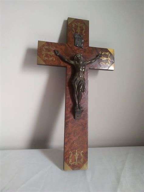 Obiekty Religijne I Duchowe Luxueux Crucifix En Laiton Et Catawiki