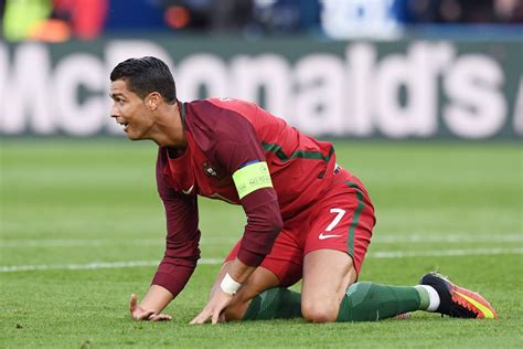 Quanto Guadagna Cristiano Ronaldo Lo Stipendio E Il Patrimonio