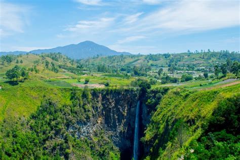 Air Terjun Sipiso Piso Pesona Alam Yang Memukau Di Sumatera Utara