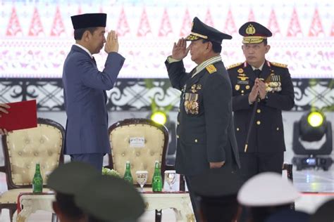 Benarkah Jokowi Minta Tak Boleh Ada Yang Protes Soal Kenaikan Bintang 4