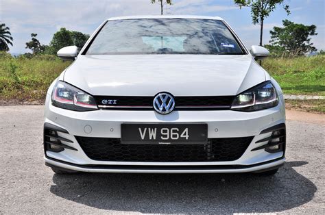 Test Drive Review Volkswagen Golf Gti Autoworld My