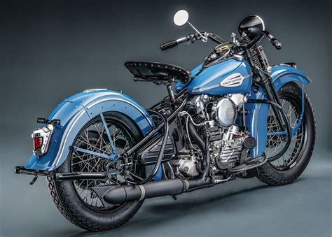 Harley Davidson Turns Motorcycle Classics