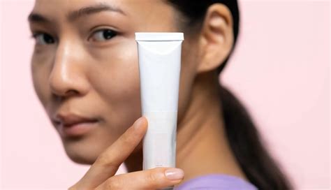 6 Rekomendasi Skincare Untuk Kulit Kusam Facial Wash Sampai Serum