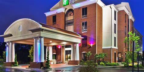 Affordable Hotel in Cumming, GA | Holiday Inn Express & Suites Atlanta ...